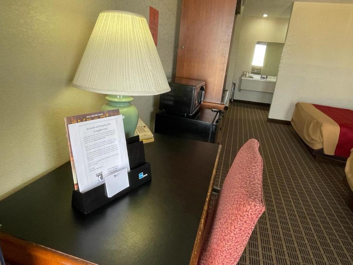 Knights Inn & Suites Emporia Ngoại thất bức ảnh