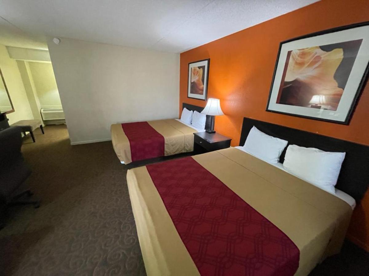 Knights Inn & Suites Emporia Ngoại thất bức ảnh